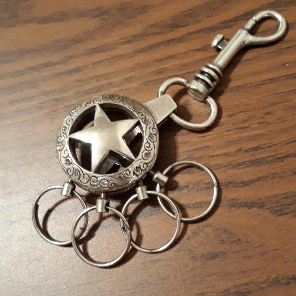 Nice quality multi keyring with clasp.